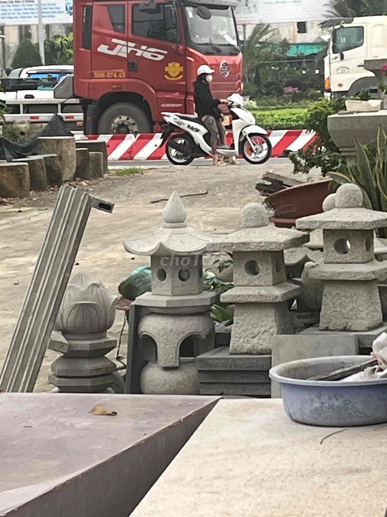 Đèn đá tự nhiên xám. Mua bán Đèn tại Thị xã Phú Mỹ Bà Rịa - Vũng Tàu được đăng bởi Cơ sở đá mỹ nghệ hình 1