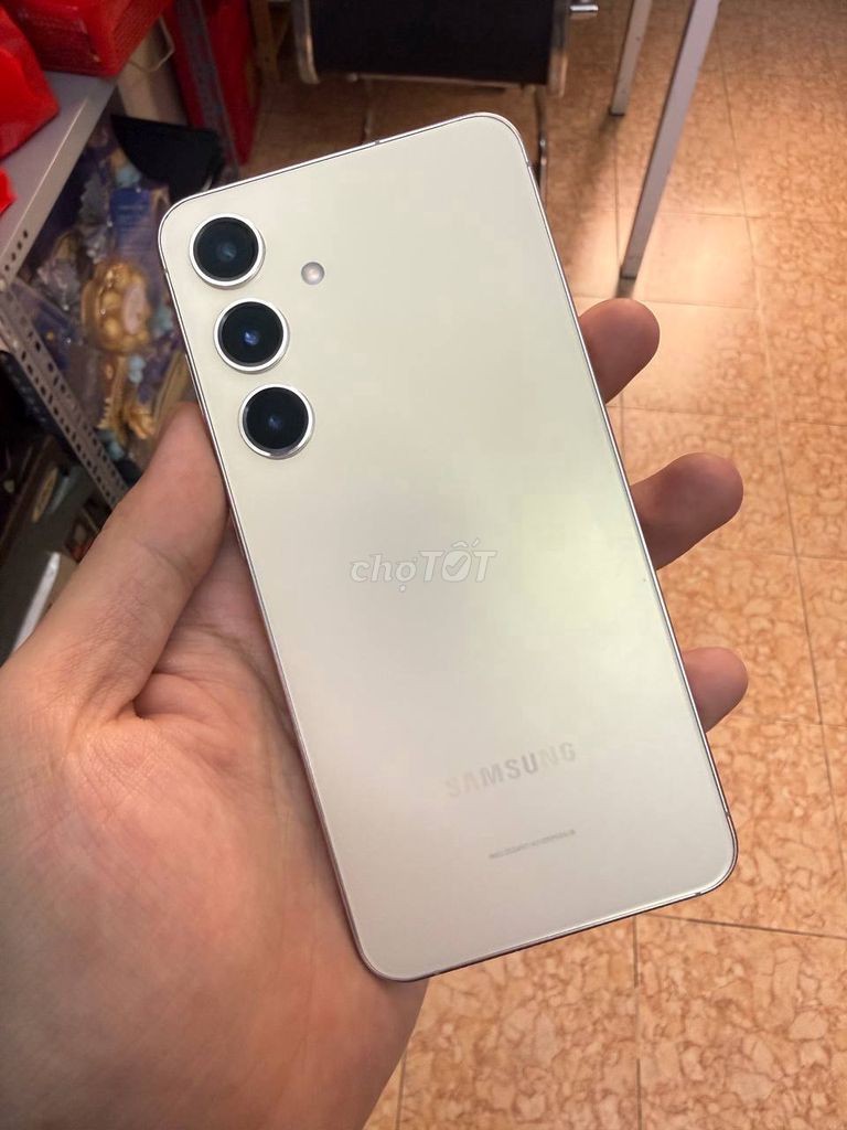 Galaxy S24 5G 💛 Vàng nổi bật, nhỏ gọn thời thượng. Mua bán Điện thoại tại Quận 10 Tp Hồ Chí Minh được đăng bởi Lê Quân Mobile hình 1