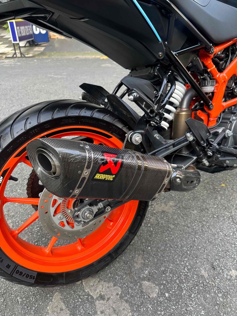 DUKE 390. Mua bán Xe máy tại Quận Tân Bình Tp Hồ Chí Minh được đăng bởi Huyền hình 7