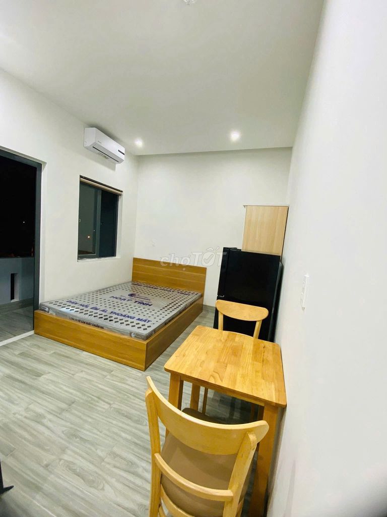 Căn hộ mới xây đầy đủ nội thất ngay đại học fpt