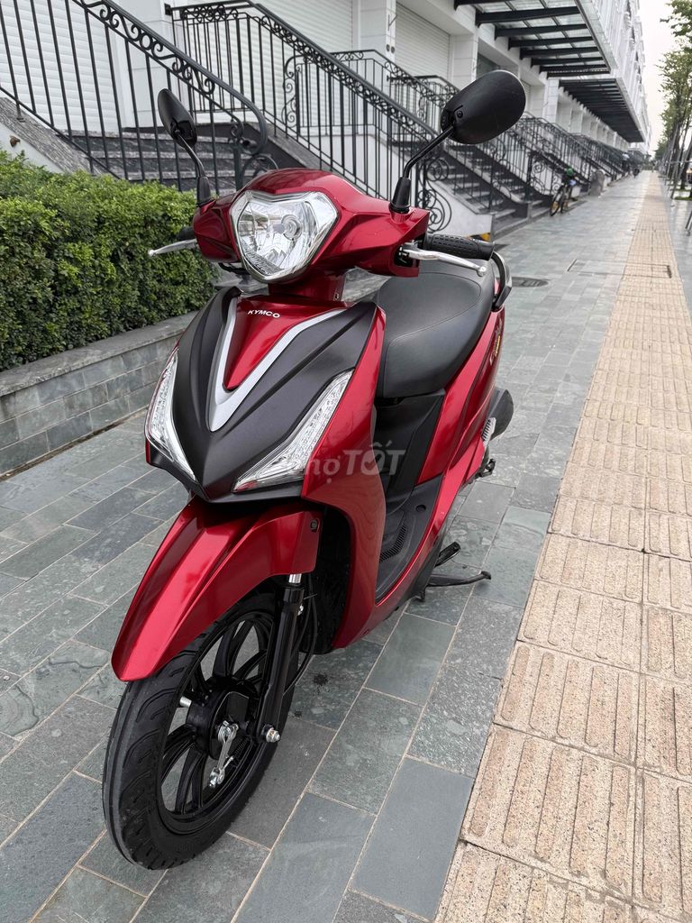 Kymco Candy Hermosa 2023 спортивная 1000 км красный