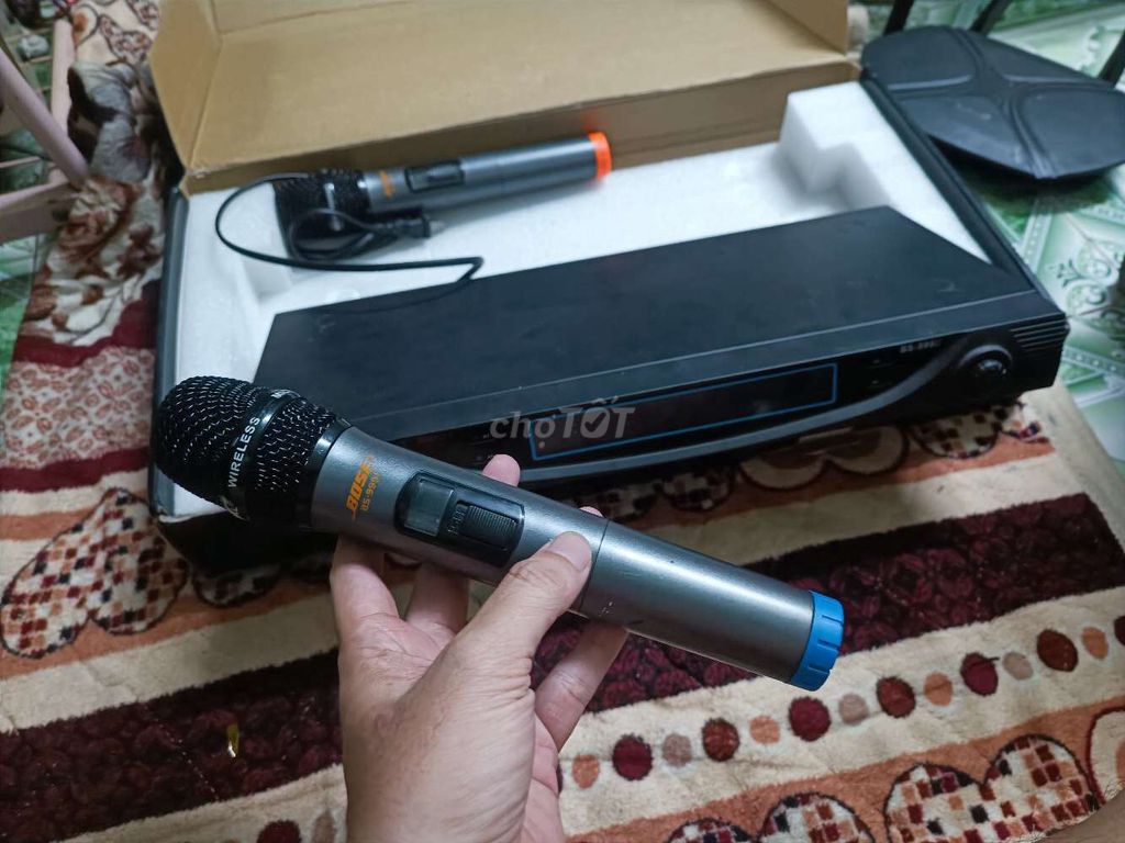 Bán bộ đầu Mic hát Karaoke như ảnh kèm 2 Micro UHF. Mua bán Tivi, Âm thanh tại Quận Lê Chân Hải Phòng được đăng bởi Việt hình 1