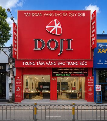 MẶT TIỀN NGUYỄN THỊ THẬP, QUẬN 7 - 7,6x28m - TRỐNG SUỐT ĐẸP - GIÁ RẺ