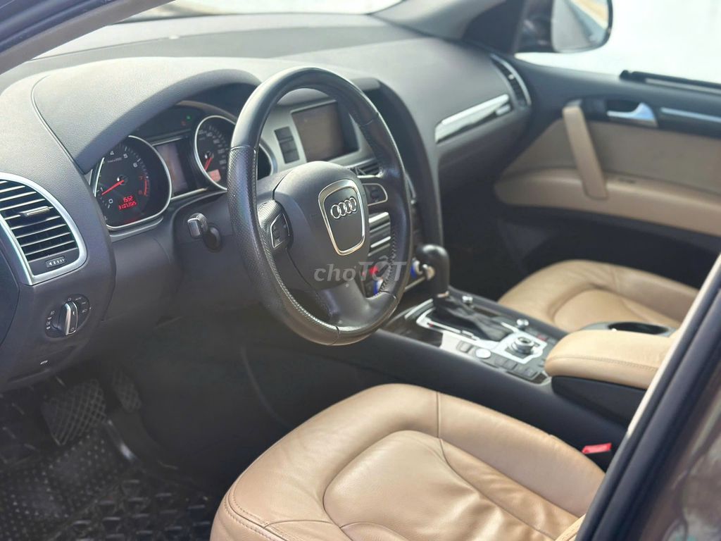Audi Q7 2011 màu nâu xe đẹp. Mua bán Ô tô tại Quận Gò Vấp Tp Hồ Chí Minh được đăng bởi Phương 831 hình 6