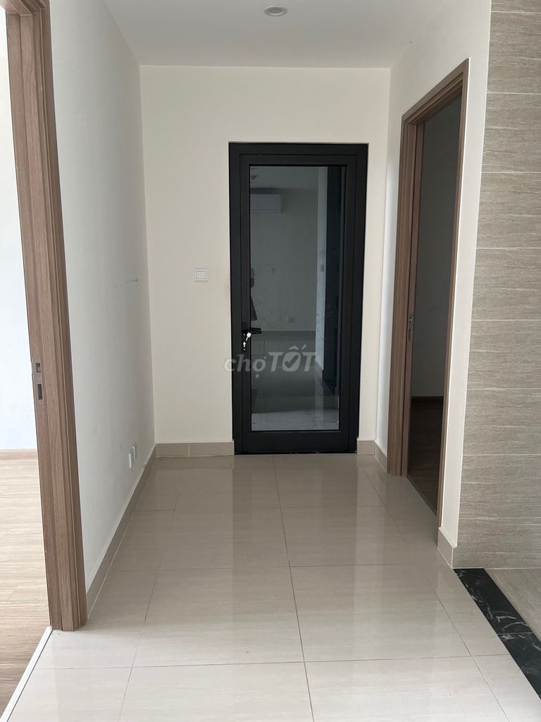 Bán trong tuần 2PN1WC 55m view bể bơi GS2 3.350 tỷ BP Vinhomes Smart