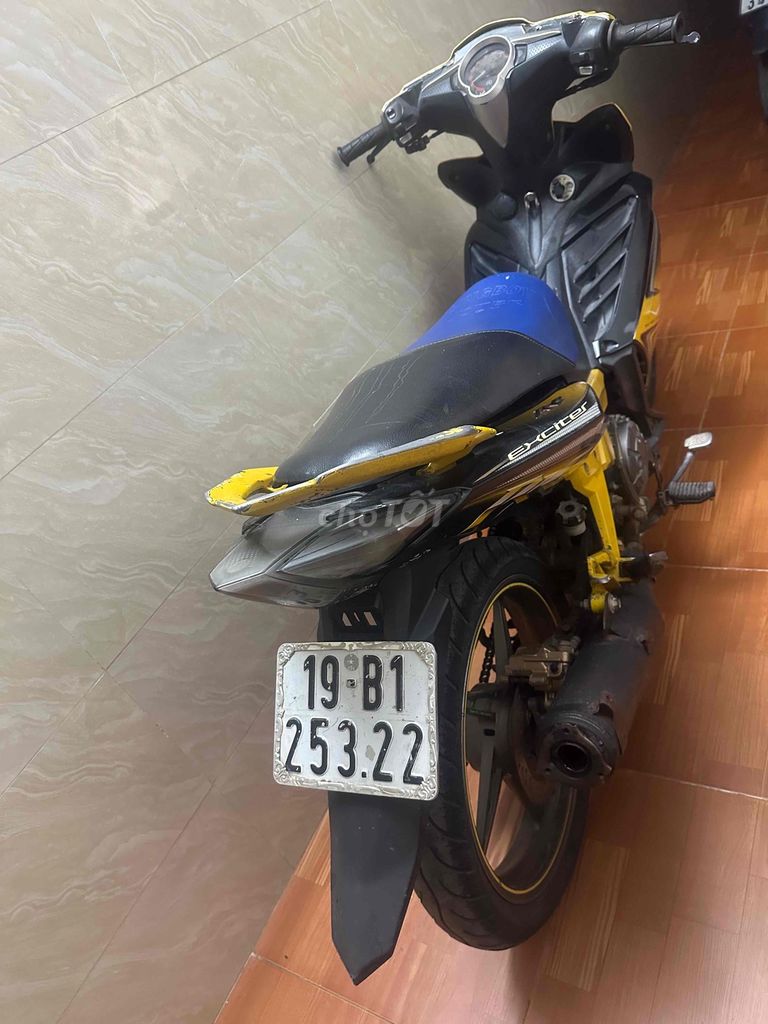 Yamaha Exciter 2014 Vàng-Đen. Mua bán Xe máy tại Quận Hà Đông Hà Nội được đăng bởi a nam  hình 4