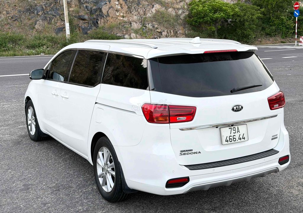 Kia Sedona 2020 2.2 DAT Luxury - 78000 km. Mua bán Ô tô tại Quận 12 Tp Hồ Chí Minh được đăng bởi Hoàng Huy hình 5