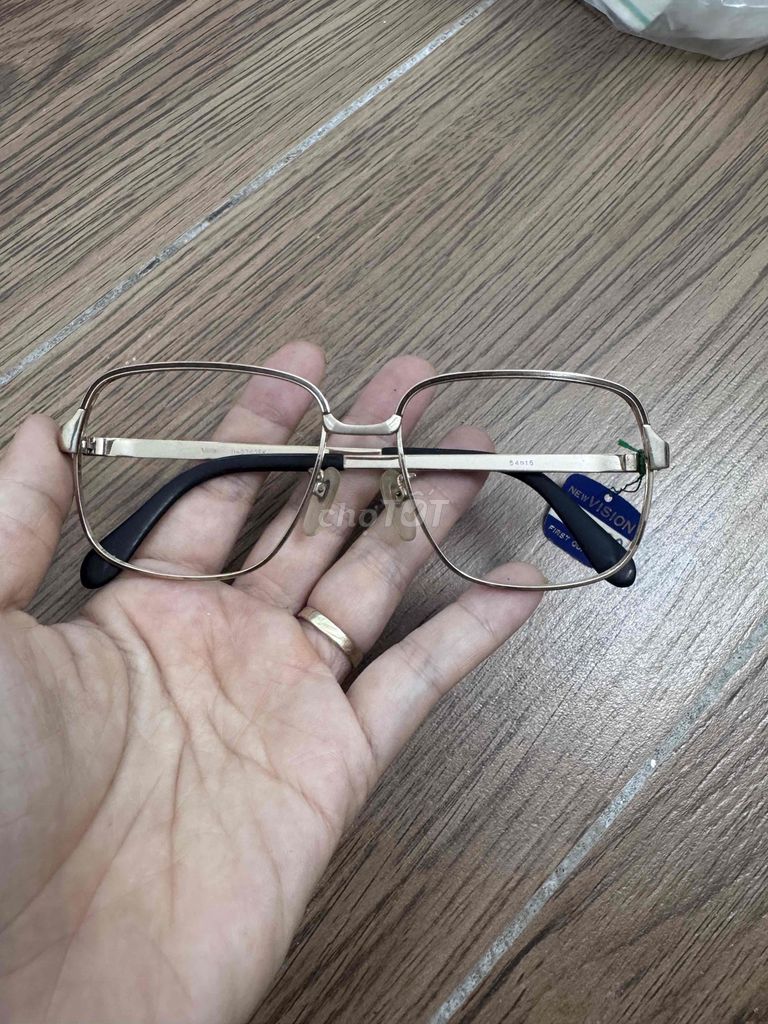 Gọng kính Mạ vàng thật Nhật Vàng Unisex. Mua bán Phụ kiện thời trang khác tại Huyện Thanh Trì Hà Nội được đăng bởi Nguyễn dung hình 1