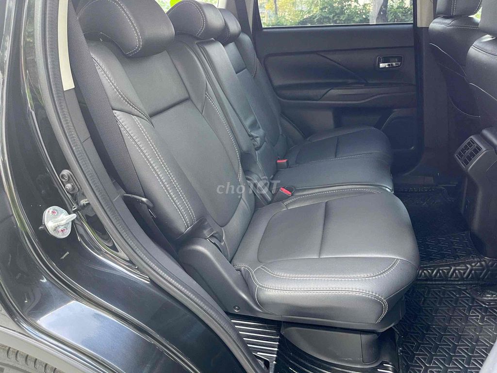 Mitsubishi Outlander 2020 2.0 CVT - 65000 km. Mua bán Ô tô tại Quận Cầu Giấy Hà Nội được đăng bởi Tien Thanh hình 9