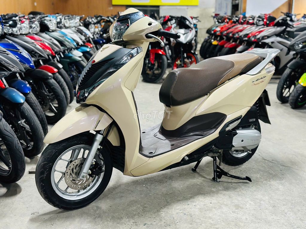 XE MÁYTHANH TÙNG_LEAD 125 ĐÈN LED BIỂN 29 BAO ZIN. Mua bán Xe máy tại Quận Nam Từ Liêm Hà Nội được đăng bởi THANH TÙNG hình 5