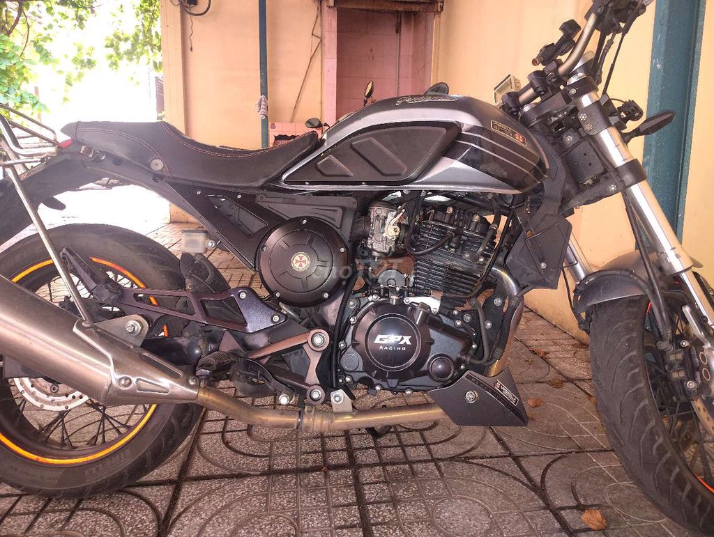 GPX Gentleman 200 серый 35xxx км