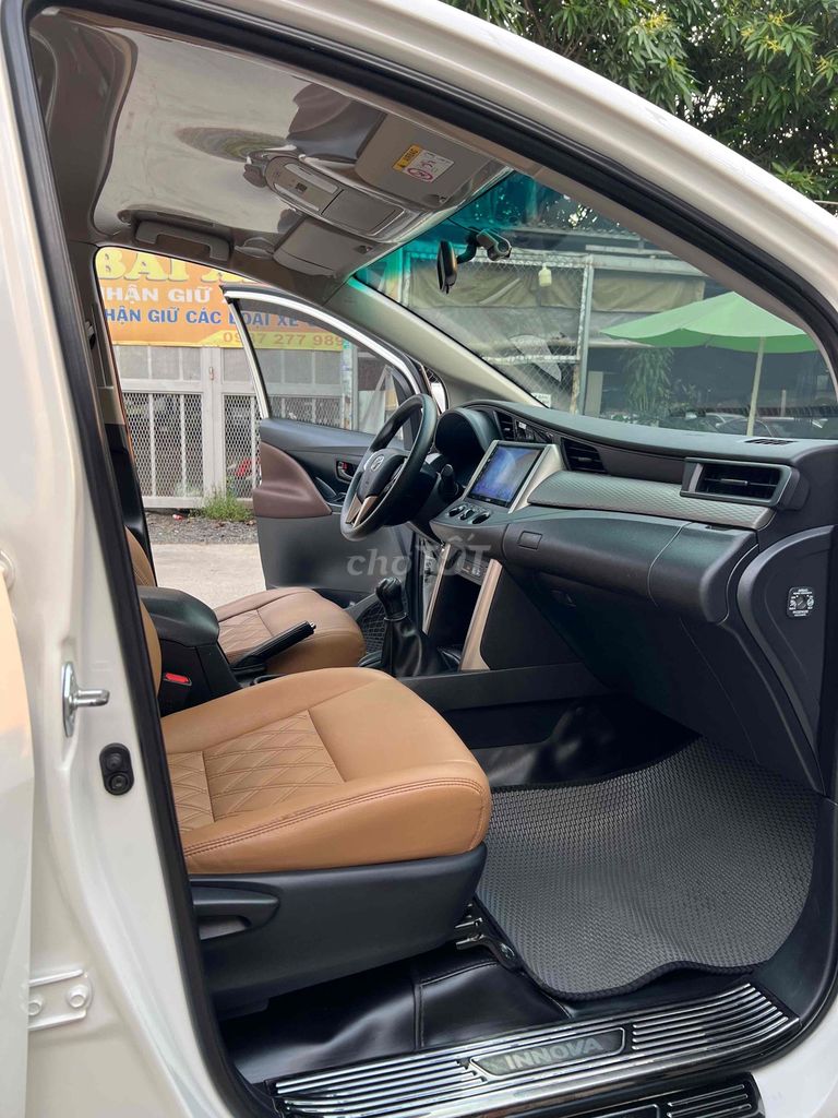 Toyota Innova 2.0E số sàn 8 chỗ 2022. Mua bán Ô tô tại Quận 8 Tp Hồ Chí Minh được đăng bởi Đông Mai hình 8