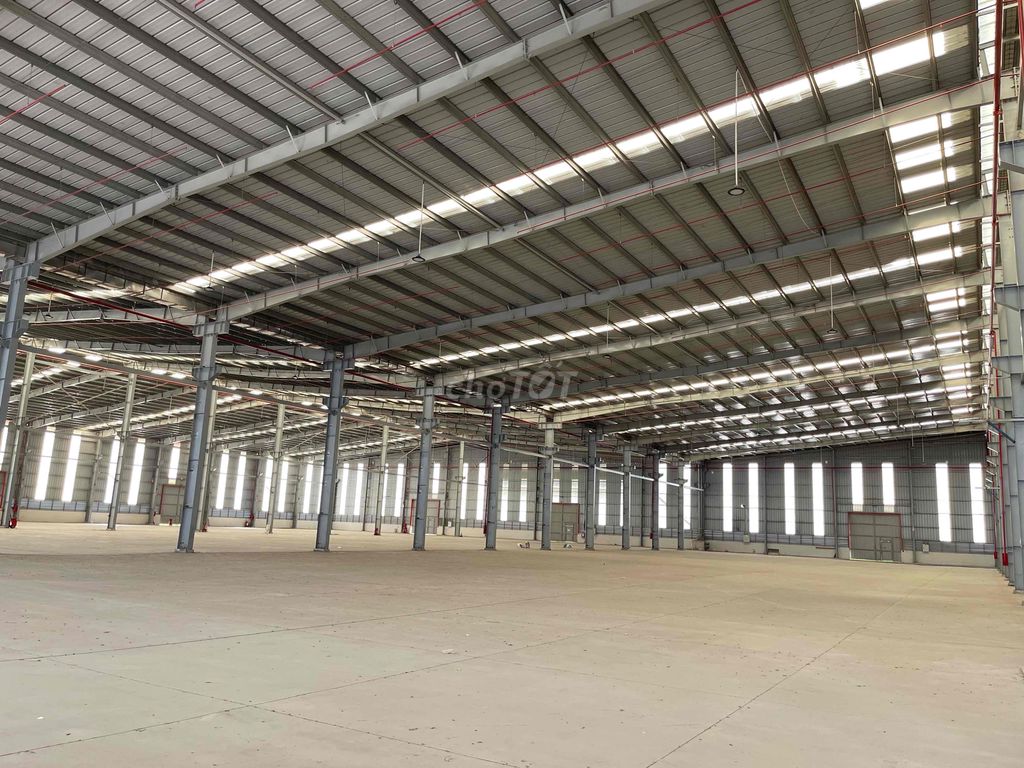 2000m2 Diện tích nhà xưởng cho thuê sản xuất hay chứa hàng tại Long An. Cho thuê văn phòng, mặt bằng kinh doanh tại Huyện Bến Lức Long An được đăng bởi KHOXUONGVIPVN hình 4