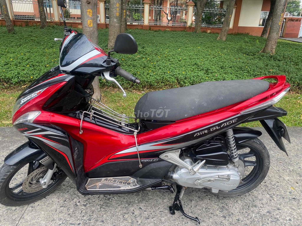 AIRBLADE  FI. 2012 , có cccd chủ xe. Mua bán Xe máy tại Quận Tân Phú Tp Hồ Chí Minh được đăng bởi Cửa hàng xe máy Nam Trang hình 4