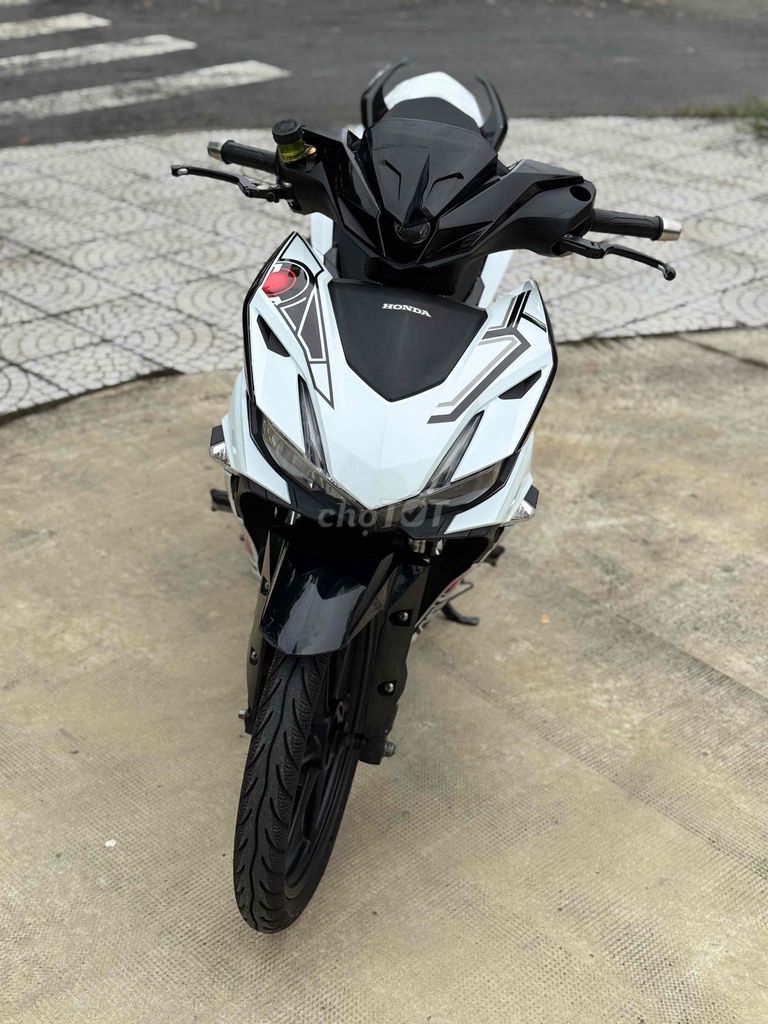 Honda Winner V3 Smartkey  máy zin Full đồ chơi. Mua bán Xe máy tại Quận Cẩm Lệ Đà Nẵng được đăng bởi Xe Máy Đức Vũ 658 Trần Cao Vân hình 5