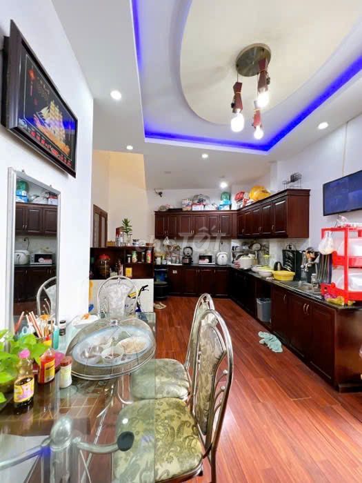 Bán Biệt thự Tôn Đản, Q4, 150m2, 10m x 15m, 4 lầu chỉ 10,8 tỷ!. Mua bán nhà ở tại Quận 4 Tp Hồ Chí Minh được đăng bởi Nguyễn Phi Hùng hình 3