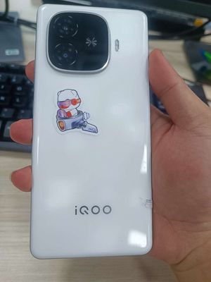 iQOO Z9 Turbo 12GB/256GB Trắng 80W
