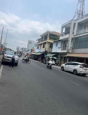 Bán Nhà MTKD 4 Tàng 100m2 Nguyễn Tuyển Q2