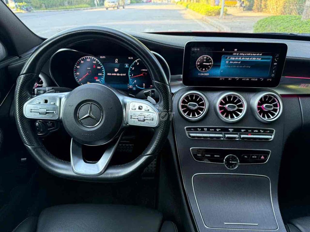Mercedes Benz C Class 2020 C300 AMG - 56000 km-Vip. Mua bán Ô tô tại Quận Cầu Giấy Hà Nội được đăng bởi TRUNG HIẾU AUTO hình 9