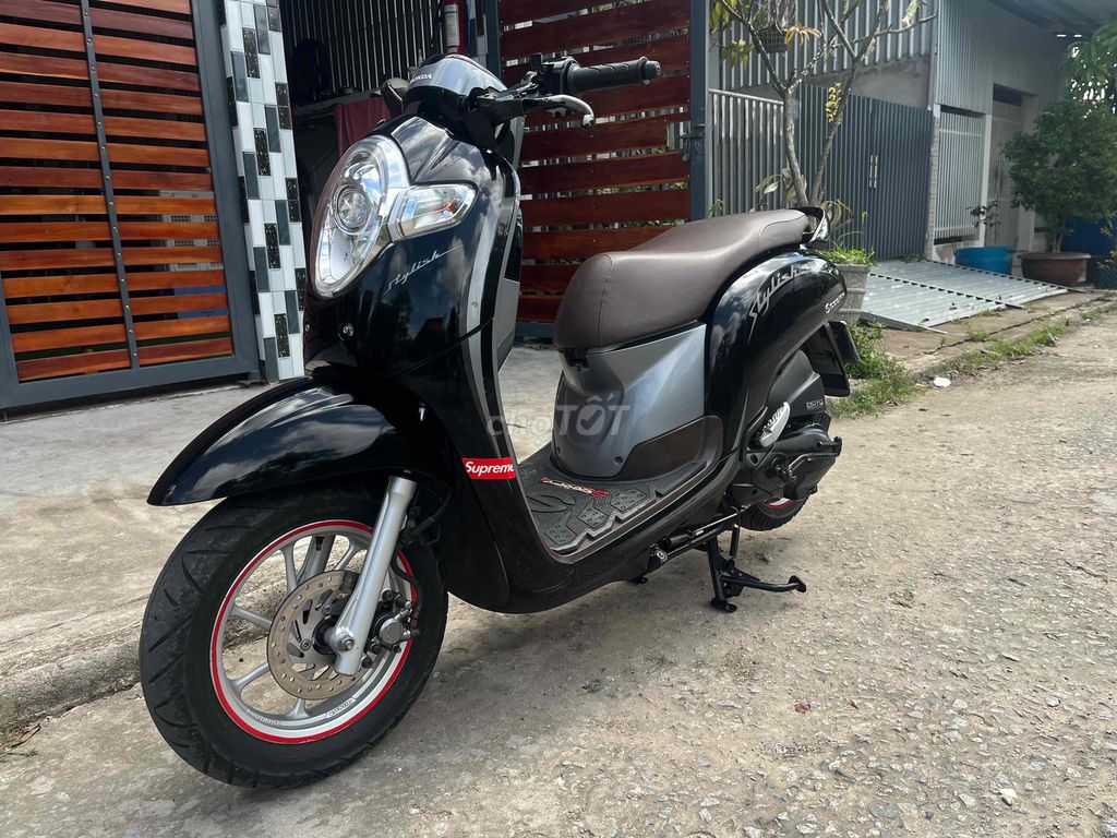 scoopy bỏ mẫu