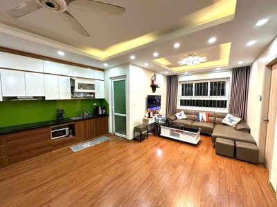 Tin không, chính chủ bán căn 2 ngủ, 2WC, diện tích 70m² giá 2,33 tỷ. Mua bán căn hộ/chung cư tại Quận Hà Đông Hà Nội được đăng bởi vanhai1