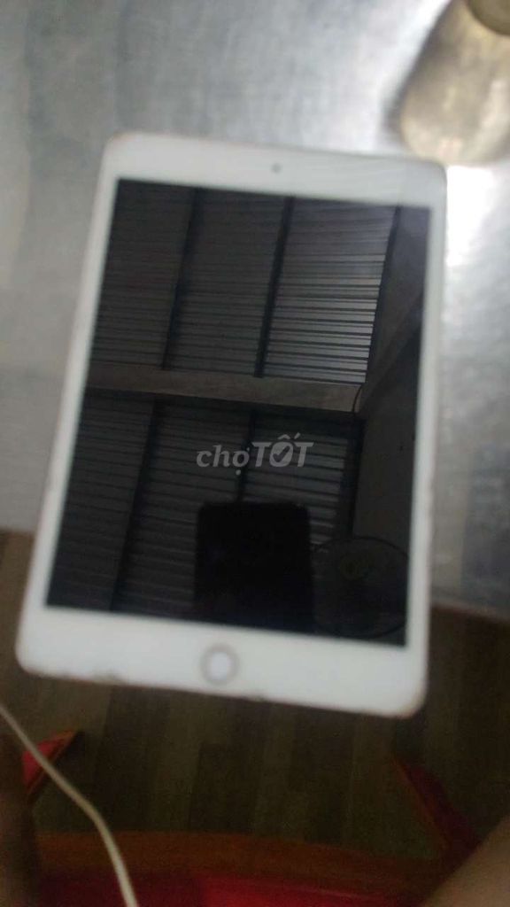 Apple iPad Bạc Nguyên vẹn. Mua bán Máy tính bảng tại Thị xã Sông Cầu Phú Yên được đăng bởi Hoàng Tùng hình 1