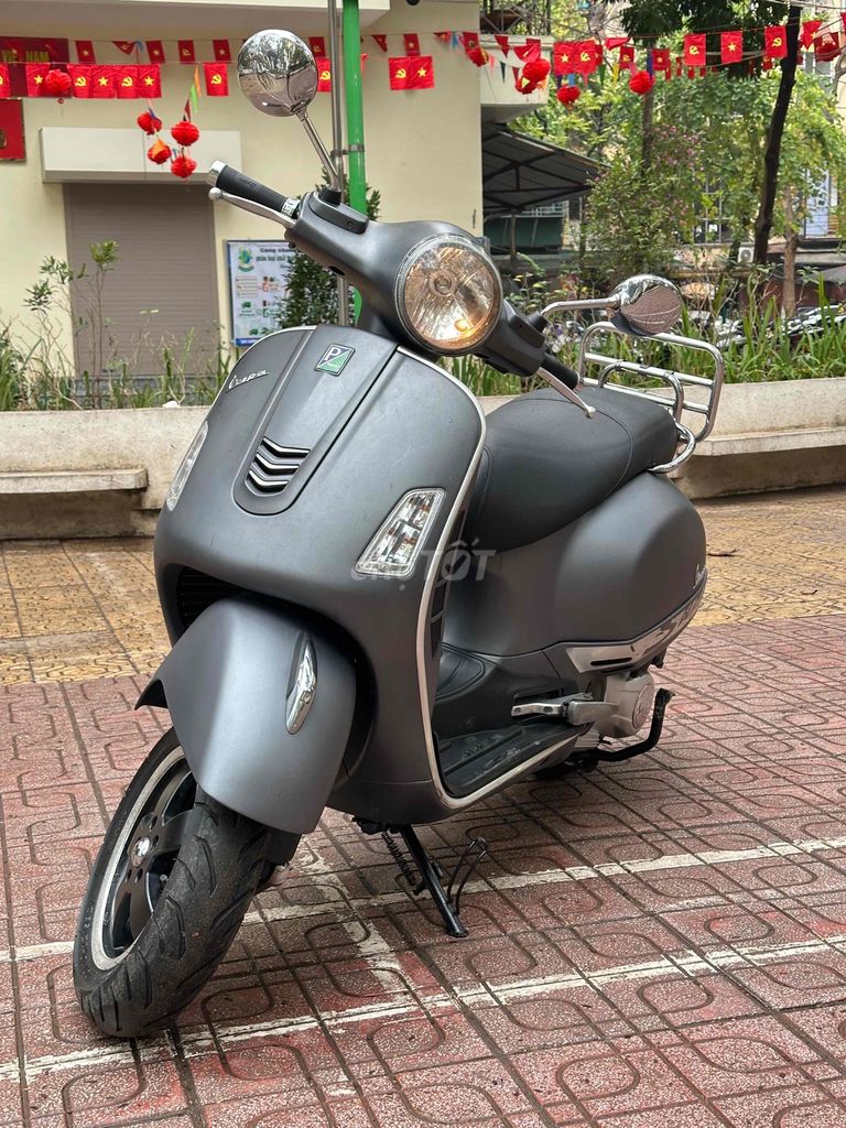 NAM THI Vespa Gts 150 3v ie loại hiếm bốc mạnh 29E