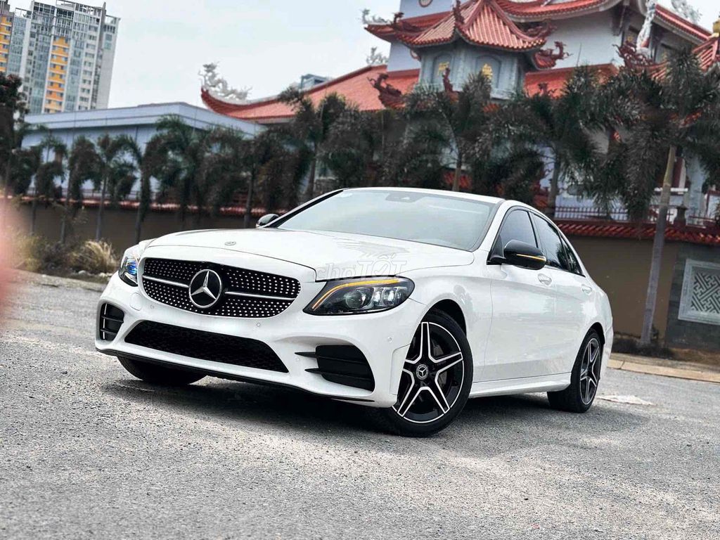 Mercedes Benz C Class 2019 C300 AMG - 70000 km. Mua bán Ô tô tại Quận Bình Thạnh Tp Hồ Chí Minh được đăng bởi Bi hình 2