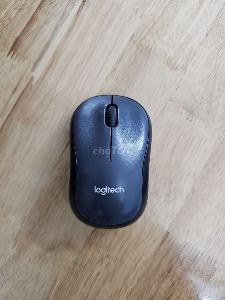 Pass lại Chuột không dây Logitech M221