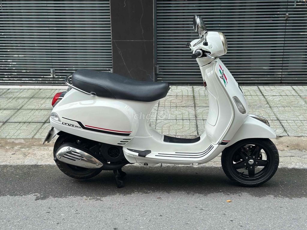 Скутер Piaggio Vespa LX125 3vie белый 2016