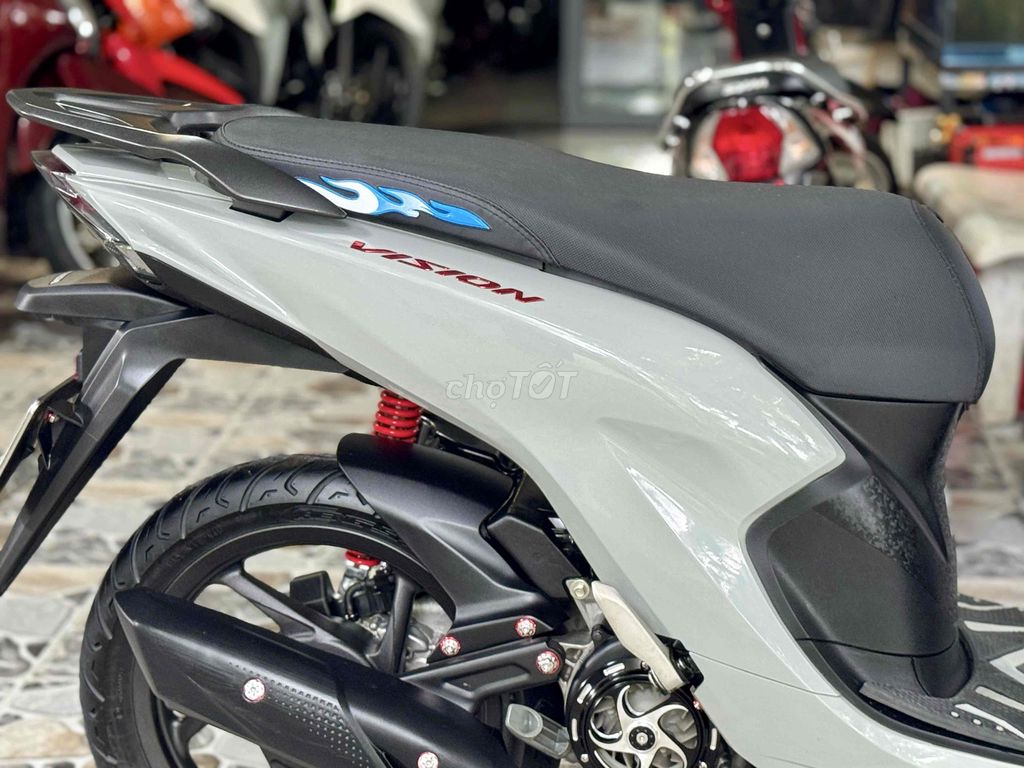 Vision Bản Thể Thao Màu Hott bs 65H1 Chính Chủ. Mua bán Xe máy tại Quận Ô Môn Cần Thơ được đăng bởi Tiến Tạp Hoá  hình 19
