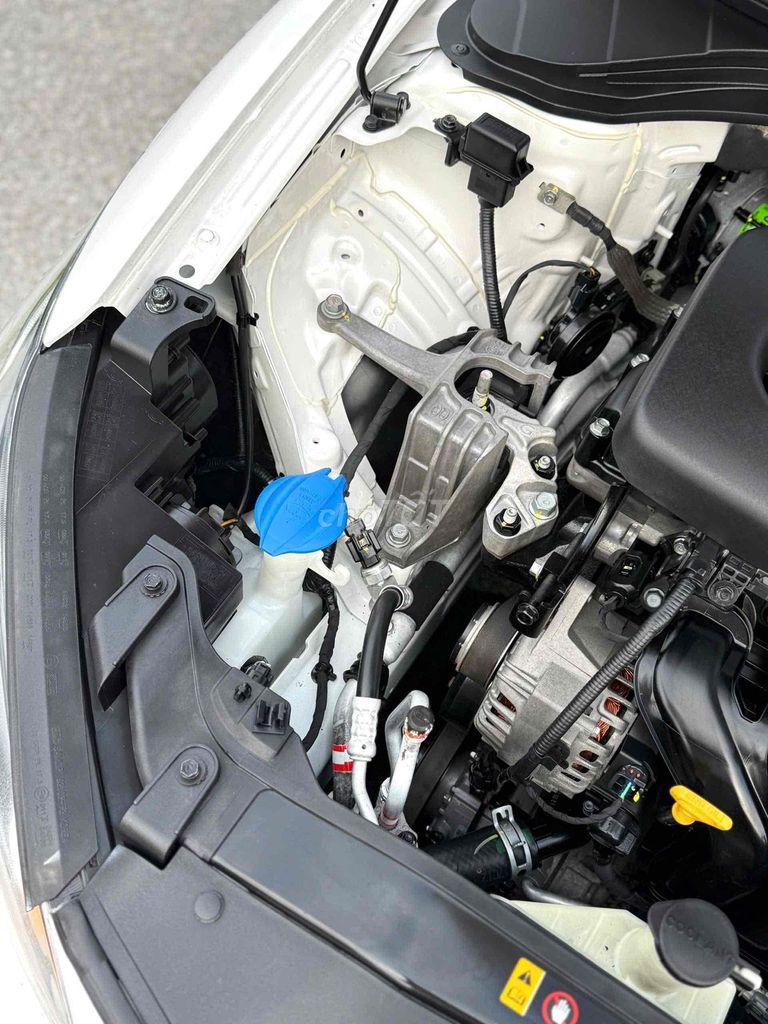 Hyundai Elantra 2017 1.6 MT - 82000 km. Mua bán Ô tô tại Huyện Gia Lộc Hải Dương được đăng bởi Nhất Tín Ô Tô Hải Dương hình 15