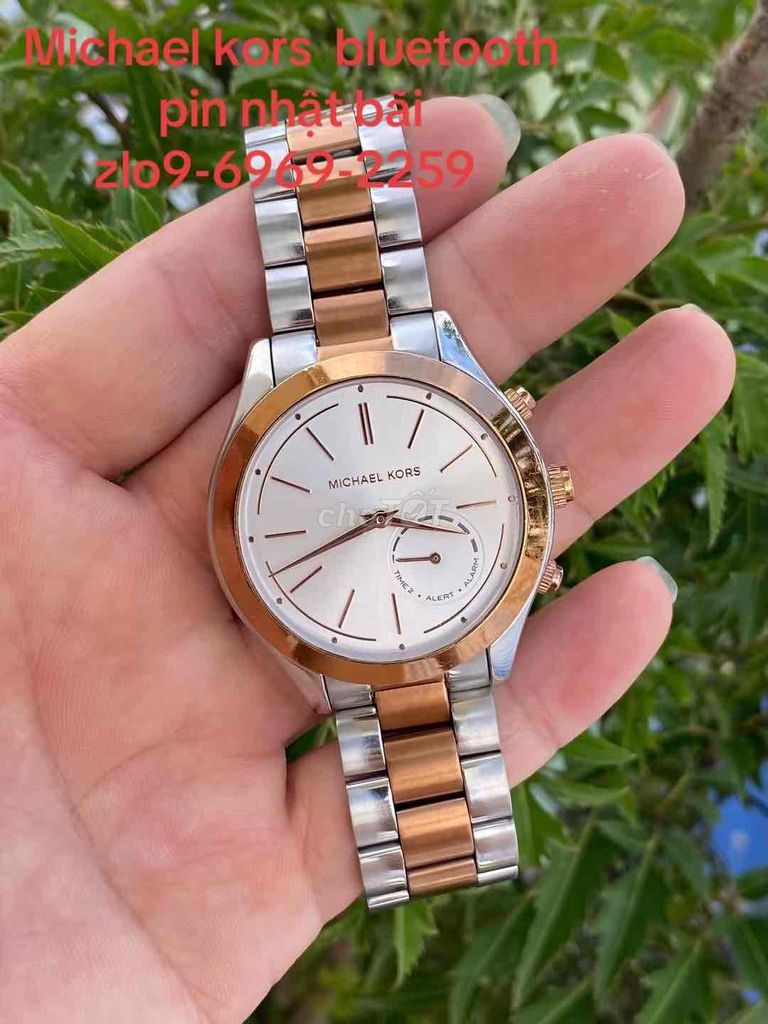 Michael Kors  kết nối Bluetooth. Mua bán Thiết bị đeo thông minh tại Huyện Thuỷ Nguyên Hải Phòng được đăng bởi Lê Minh Thông 2 Zola IB hình 1