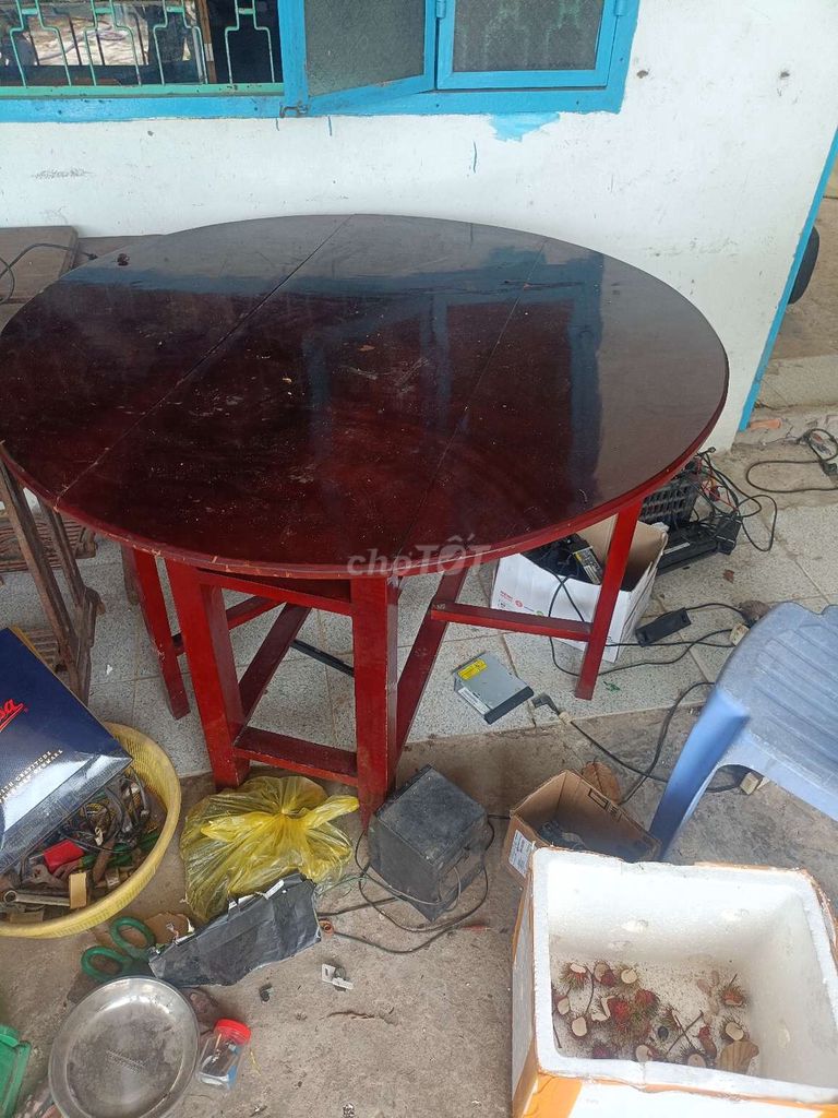 Bàn ăn Gỗ Thao Lao Nâu đỏ Gấp gọn 1m130. Mua bán Bàn ghế tại Thành phố Long Xuyên An Giang được đăng bởi QUYẾL TRẦN hình 1