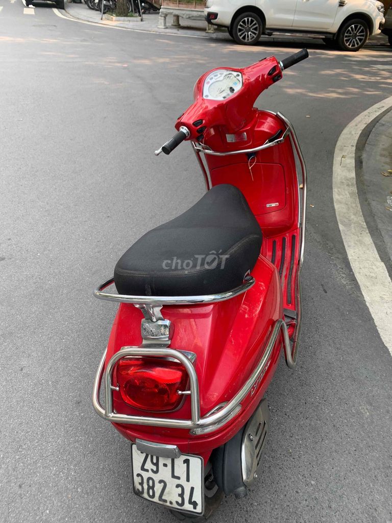 Piaggio Vespa LX 3Vie 2013 Красный