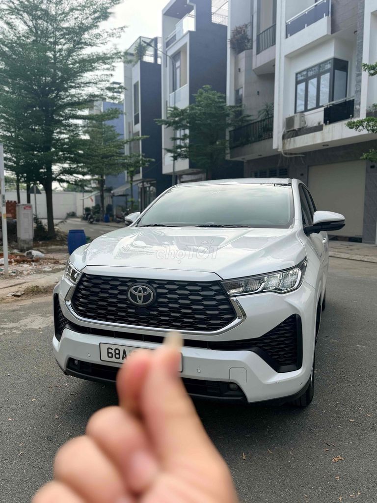 Toyota Innova cross 2024 V cao cấp 1 chủ zin đẹp. Mua bán Ô tô tại Thành phố Thuận An Bình Dương được đăng bởi Kim Nam Auto Tom  hình 4