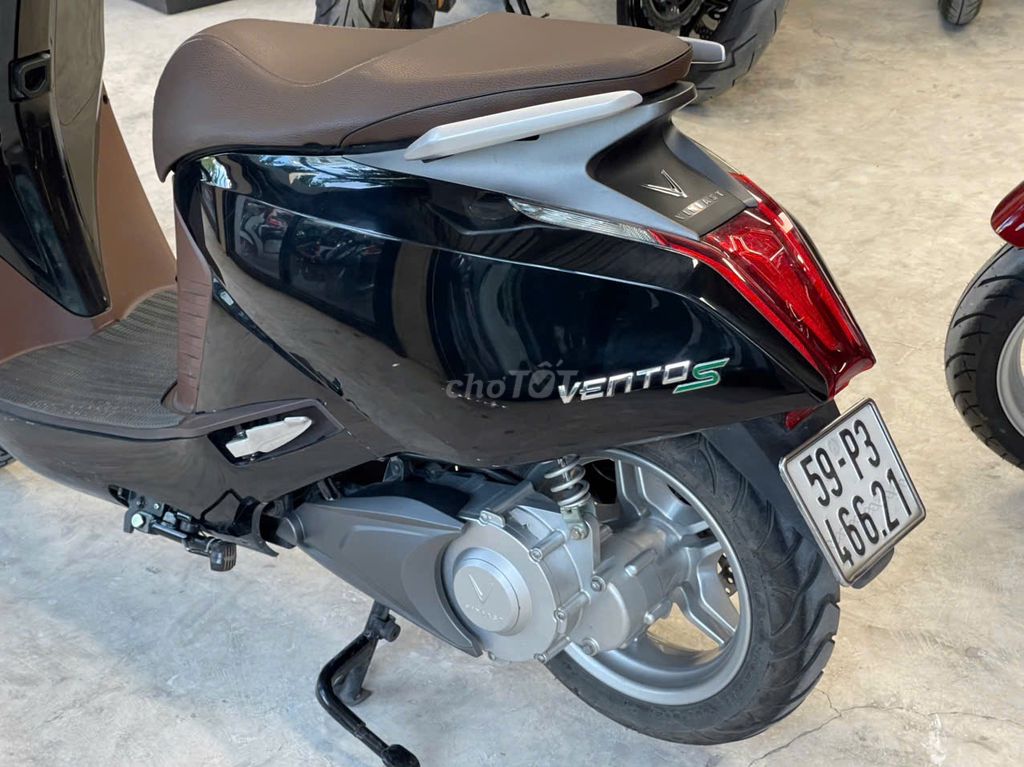 Xe máy điện VinFast Vento S 2022 Đen. Mua bán Xe điện tại Thành phố Thủ Đức Tp Hồ Chí Minh được đăng bởi iMotorbike Viet Nam hình 8