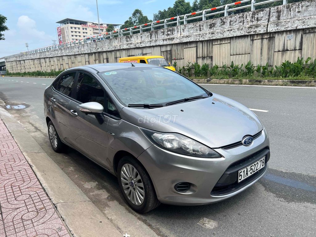 Ford Fiesta 2013 1.6 AT Sedan siêu cọp