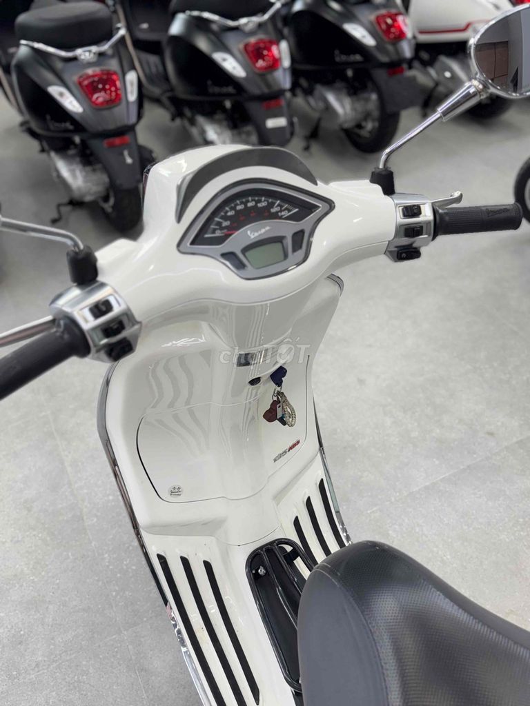 VespaSprint 125Abs 2018 trắng rin siêu mới. Mua bán Xe máy tại Quận Cái Răng Cần Thơ được đăng bởi Cửa Hàng Xe Máy Quang Sang hình 4