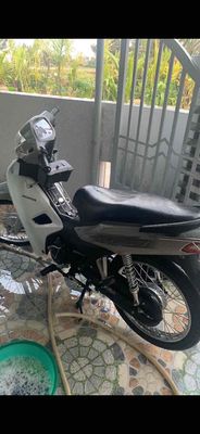 xe ít đi để lại cho anh em nào có nhu cầu. Mua bán Xe máy tại Thành phố Hội An Quảng Nam được đăng bởi Benjamin Lam