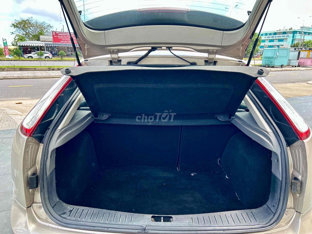Ford Focus 2010 1 chủ từ mới. Mua bán Ô tô tại Quận Cẩm Lệ Đà Nẵng được đăng bởi Lương văn vỹ  hình 11