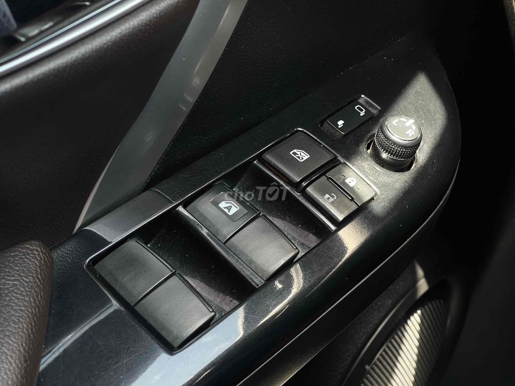 Toyota Fortuner Dầu AT 2019 - 90079km. Mua bán Ô tô tại Quận Bình Thạnh Tp Hồ Chí Minh được đăng bởi Dinh Hieu hình 6