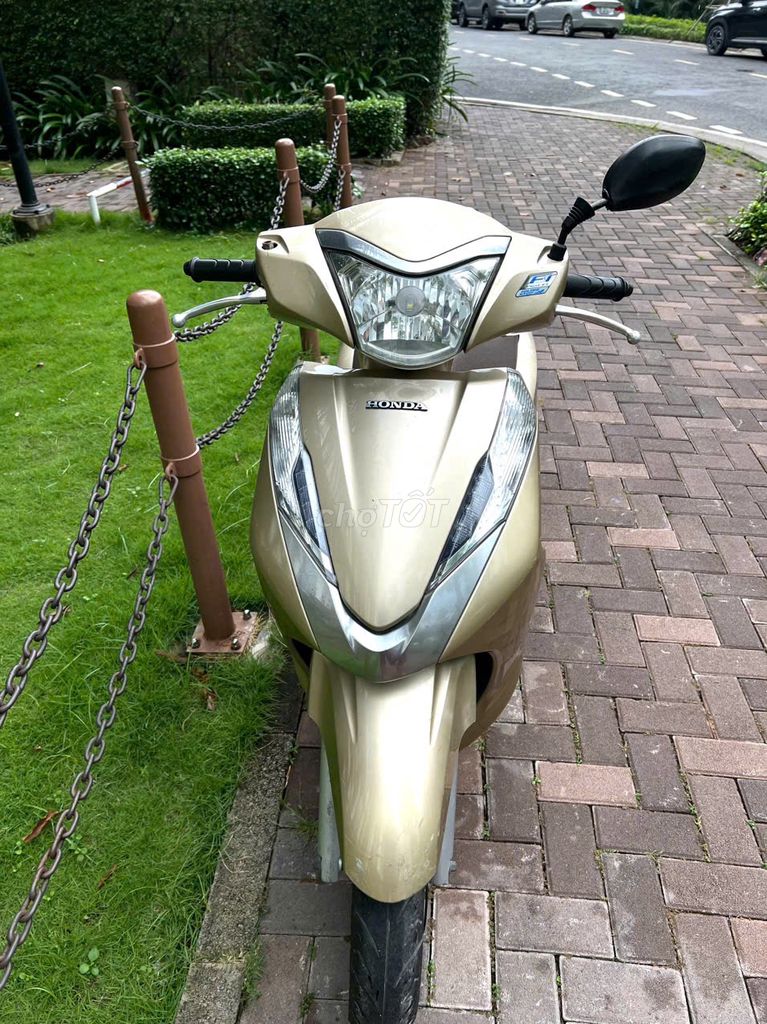 Chính chủ bán xe Lead phiên bản Đặc Biệt.. Mua bán Xe máy tại Huyện Bình Chánh Tp Hồ Chí Minh được đăng bởi Nguyễn Thuỳ Trang hình 4