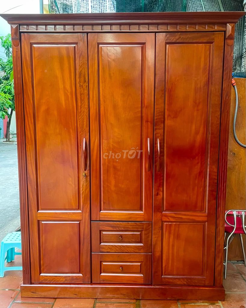 Tủ quần áo Gỗ xoan đào Nâu đỏ Như mới. Mua bán Tủ, kệ gia đình tại Quận Hà Đông Hà Nội được đăng bởi Tên chưa cung cấp hình 1
