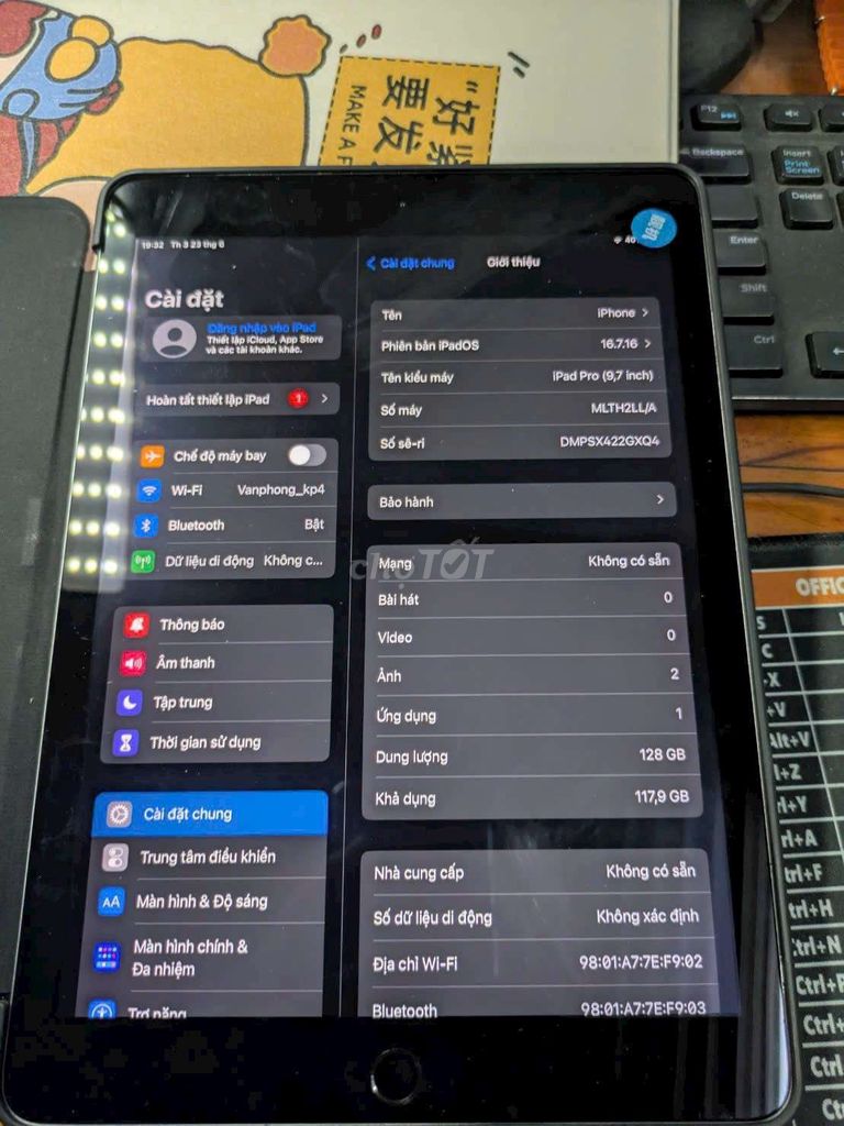 Apple iPad Pro 9.7 inch 128GB Đen Wifi 4G. Mua bán Máy tính bảng tại Quận 12 Tp Hồ Chí Minh được đăng bởi Nguyễn Minh Tý  hình 1