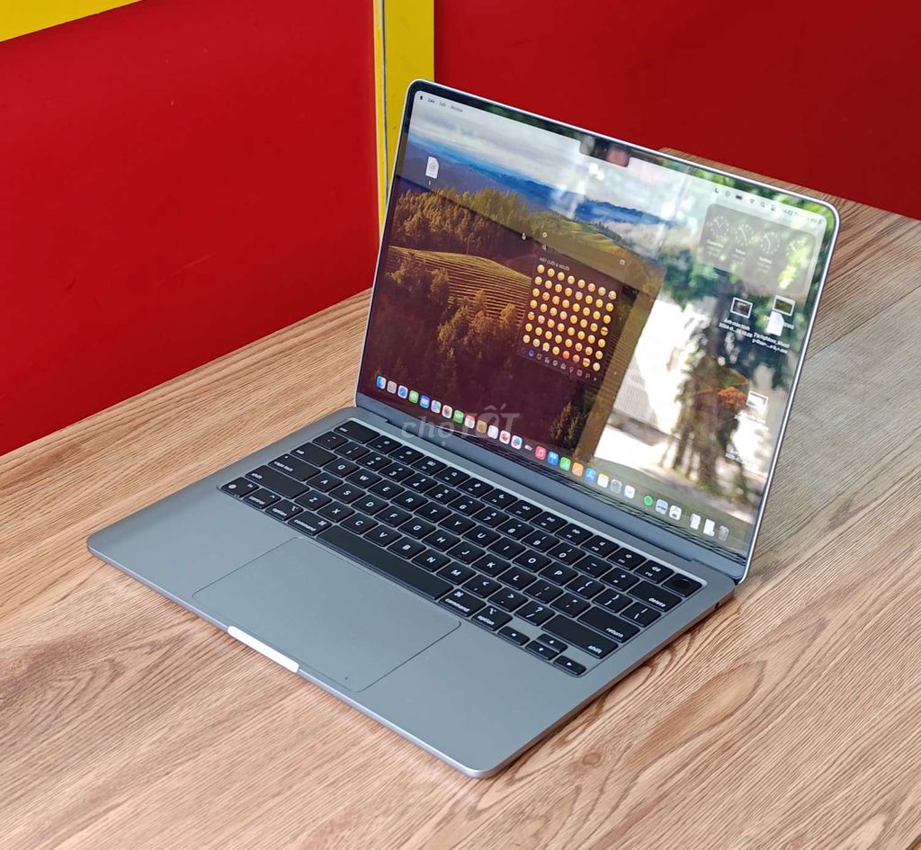 Macbook Air M3 13 inch 8GB/256GB. Mua bán Laptop tại Quận Thanh Khê Đà Nẵng được đăng bởi Kim Hoa hình 1