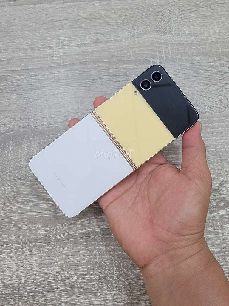 Về em Z flip4 2sim 8/256gb bản đăc biệt 2 màu. Mua bán Điện thoại tại Quận Gò Vấp Tp Hồ Chí Minh được đăng bởi Dương Điện Thoại giá rẻ  hình 1
