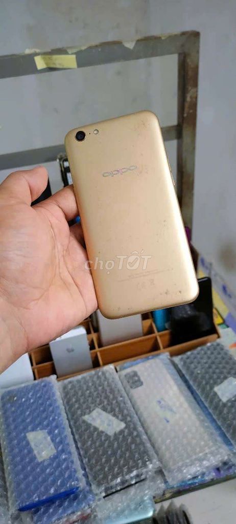 Oppo A71, 16gb, 2sim. Mua bán Điện thoại tại Quận Gò Vấp Tp Hồ Chí Minh được đăng bởi A LONG   nhận thanh toán THẺ TÍN DỤNG hình 1