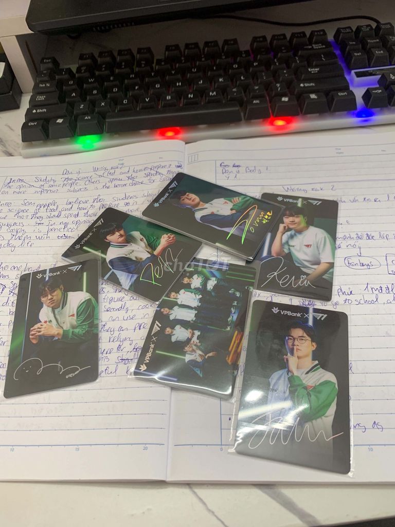 Card bo góc VPBank T1 (có chữ kí)