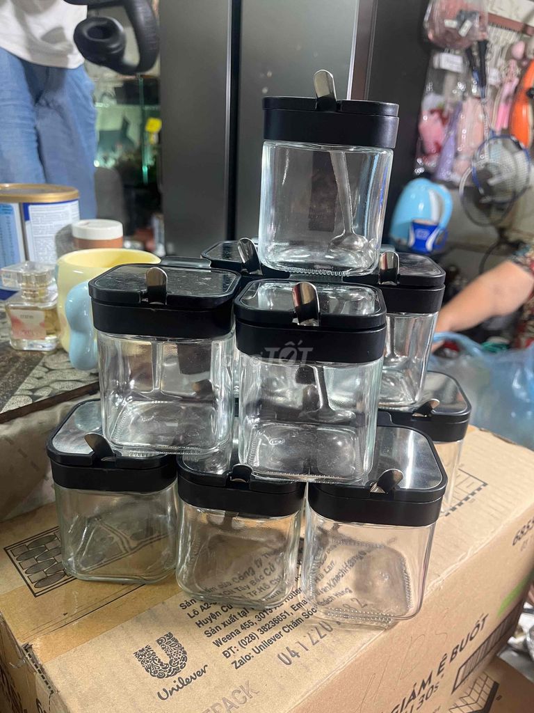 Hũ đựng gia vị Thủy tinh 11 hũ. Mua bán Dụng cụ nhà bếp tại Quận Hoàng Mai Hà Nội được đăng bởi Kairiyeudau hình 1